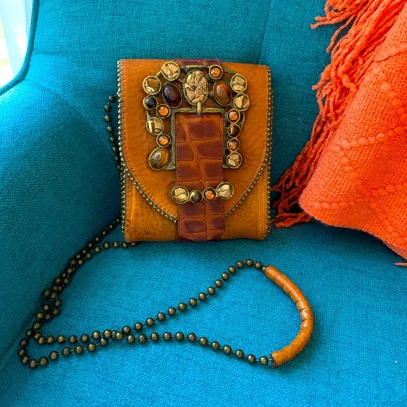 Leatherock brand. Vintage in amazing condition. Measurements: 5β W by 6β L. - Picture 2 of 8